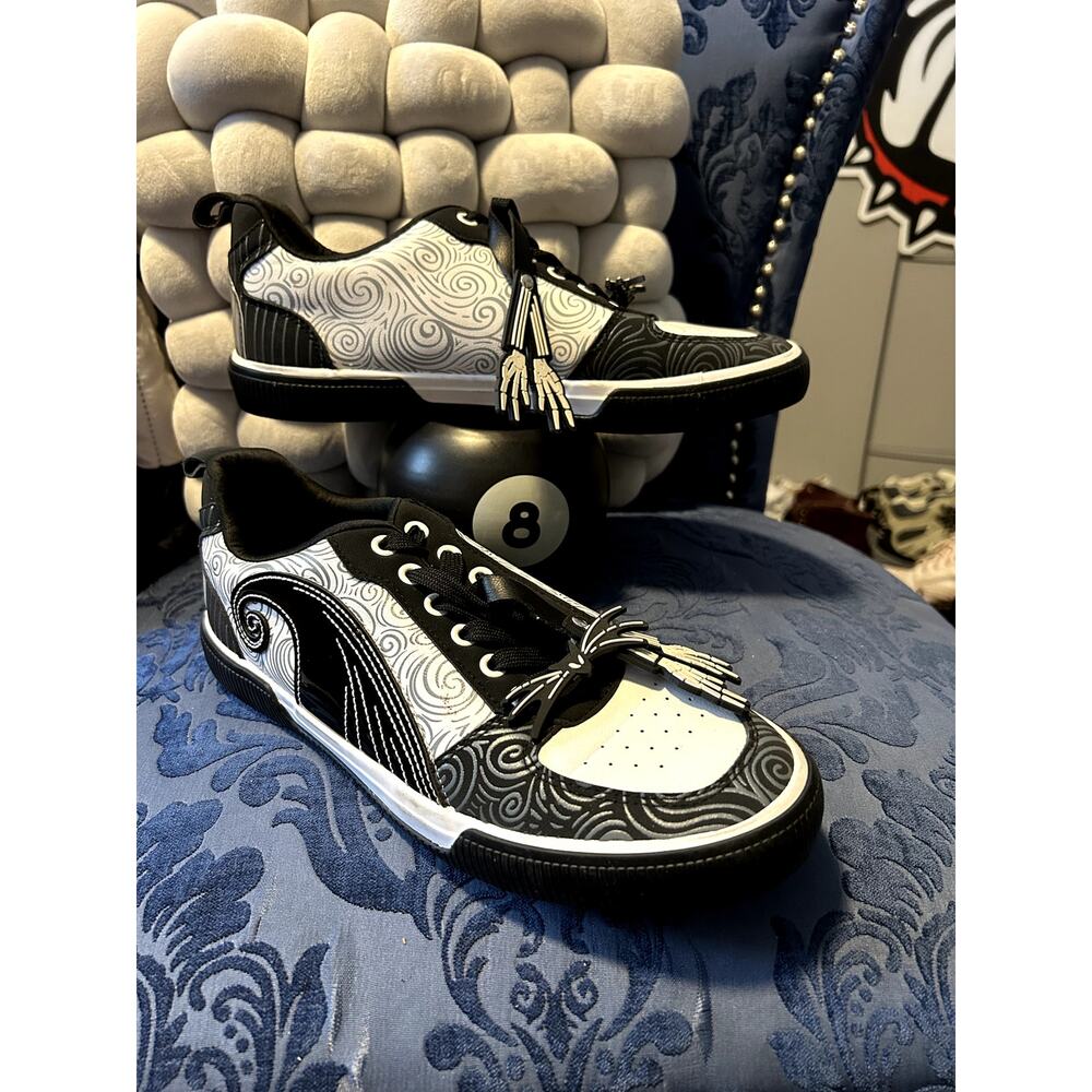 Nightmare before Christmas x Disney Sneakers size 10
